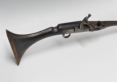 null LONG SILEX RIFLE from North Africa called Moukalah.

Barrel with sides, tuliped...