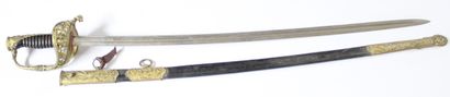 null NAVAL OFFICER'S SABER

Horn handle. Chased brass mounting. Guard with a branch...