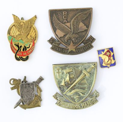 null COMMANDOS

5 BADGES AND MISCELLANEOUS 

Navy Commandos beret badge (double bolero,...