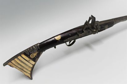 null LONG SILEX RIFLE from North Africa called Moukalah.

Barrel with sides tuliped...