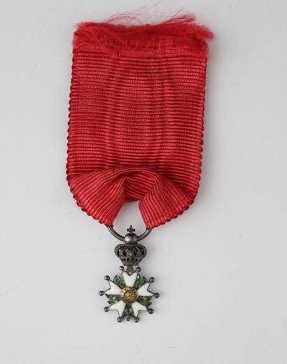 null FRANCE 

ORDRE DE LA LEGION D'HONNEUR 

MINIATURE DE CHEVALIER d'époque Second...