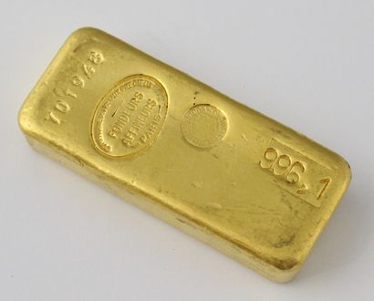 null 
1 GOLD INGOT N° 701948





Without test report





Titled gold 996.1 g











Buyer's...