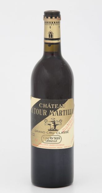 null 12 Bottles CHÂTEAU LATOUR MARTILLAC - Graves

Year 1982

Original open wooden...