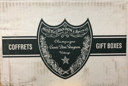 null 6 Bottles of CHAMPAGNE MOËT ET CHANDON - Cuvée DOM PERIGNON

Year 1992

In their...