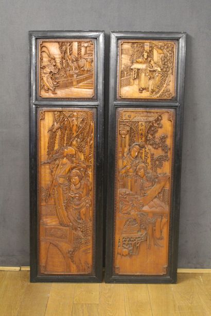 null CHINE XXème Siècle

Paire de panneaux en bois sculpté en bas-relief, à décor...