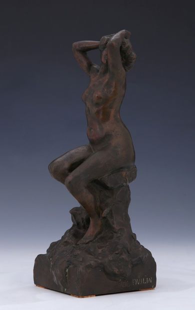 null Paul PAULIN (1852-1937)

Femme nue assise sur un rocher

BRONZE à patine nuancée...