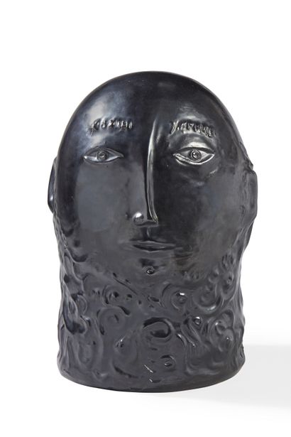 null Robert et Jean CLOUTIER (1930-2008 1930-2015)

Buste

Céramique émaillée noire

Signé

H....