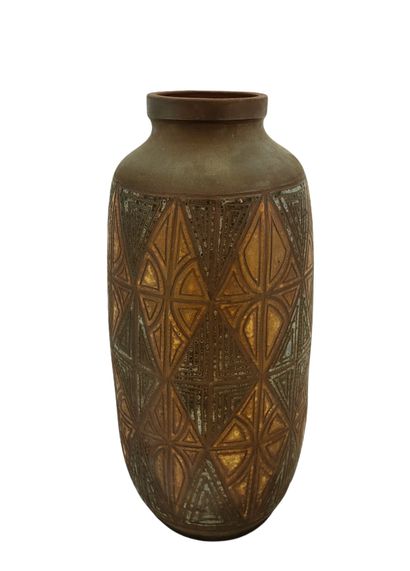 null Alexandre KOSTANDA (1921-2007)

Important vase stylisé

Céramique émaillée et...