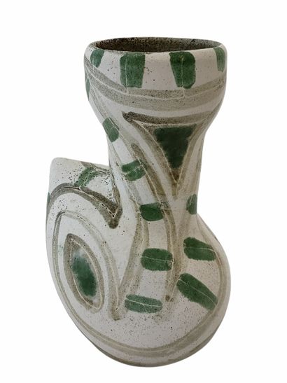 null Gilbert VALENTIN (1928-2001) Atelier LES ARCHANGES

Vase oiseau

Céramique émaillée...