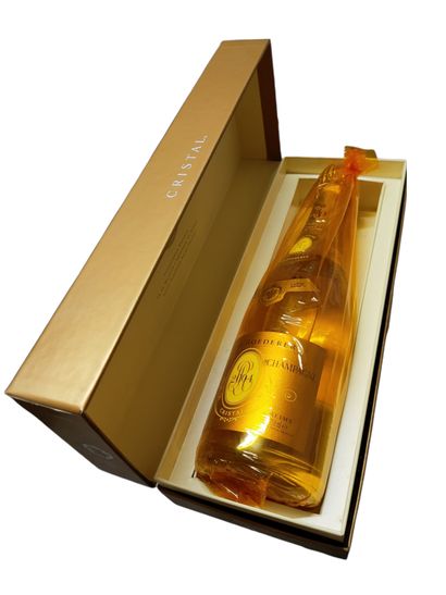 null CHAMPAGNE 1 bouteille LOUIS ROEDERER Cristal 

2004 

Avec étui