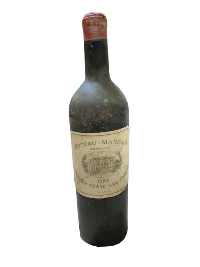 null 
1 BOUTEILLE, Château Margaux, 1929 

(niveau bas, bouteille sale, capsule légèrement...