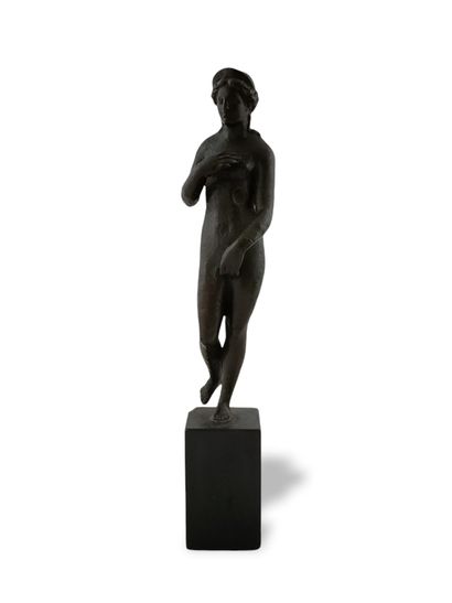 STATUETTE DE VENUS d'Après l'Antique en bronze...