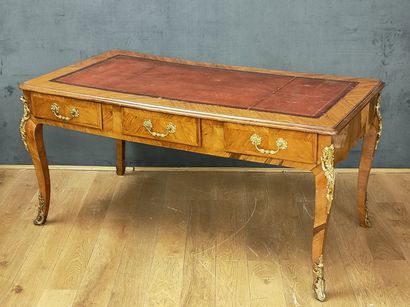 null FLAT DESK in the Louis XV style - XXth Century double-sided inlaid wood veneer...