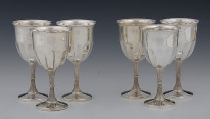 null SET OF 6 SLAVERED METAL GLASSES in the English style of the 19th century with...