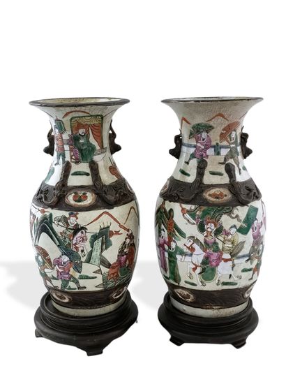 null CHINA NANKIN - Republic period - PAIR OF BALUSTRATED VESSELS in cracked porcelain...
