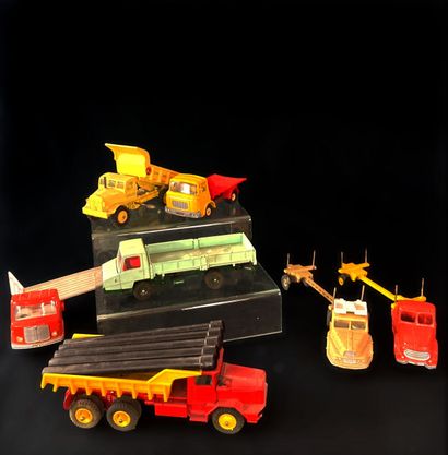 null DINKY - 7 REDUCED MODELS OF HEAVY GOODS AND PUBLIC WORKS VEHICLES including...