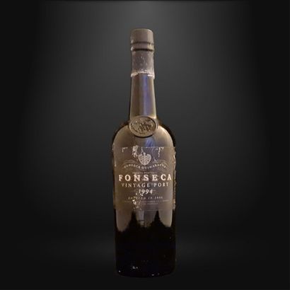 null 1 BOUTEILLE PORTO FONSECA VINTAGE PORT 1994

(Pourtours de l'étiquette abimés)



Lot...