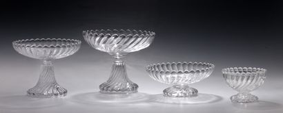 null BACCARAT - MODELE BAMBOU - 3 COMPOTIERS SUR PIEDOUCHE DE TROIS TAILLES en cristal...