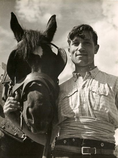 null André STEINER (1901-1978)

Equitation, années 1930.

4 épreuves gélatino-argentiques...