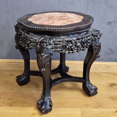 null CHINA, end of the 19th century

LOW SELETTE made of fruitwood and embedded marble...