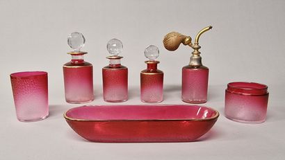null SAINT LOUIS - MOIRE MODEL - 7 PIECES TOILETTE SET in frosted pink crystal and...
