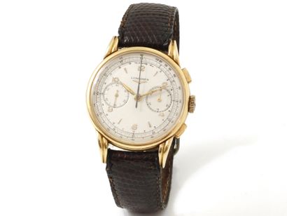 null LONGINES
Montre chronographe en or 750 millièmes, boîtier de forme ronde, cadran...