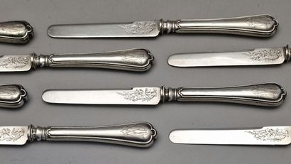 SET OF 12 FRUIT KNIVES in silver and mounted...