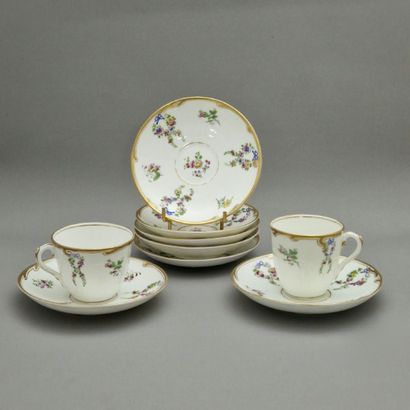 SET OF 8 COFFEE AND SOUCOUPE CUPS in fine...