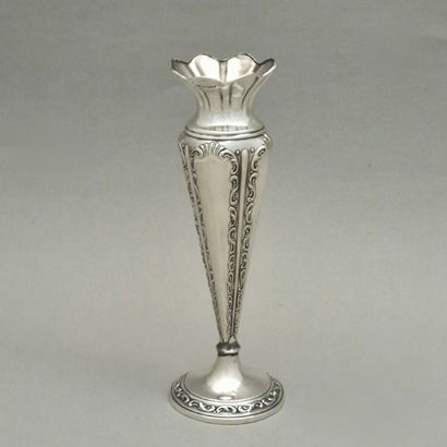 null PAIRE DE BOUQUETIERES DE TABLE en argent 925 Millièmes - Angleterre Epoque George...