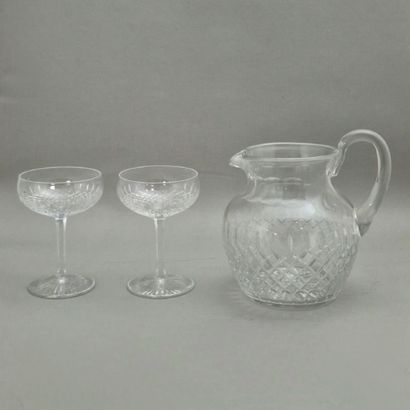 null SAINT LOUIS - VENDOME MODEL (Listed in the 1948 Catalogue) - 6 CHAMPAGNE Goblets...