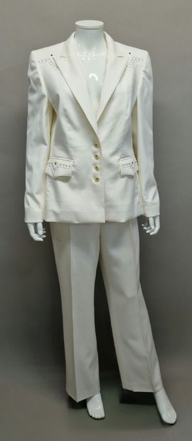 ESCADA - TAILLEUR PANT Size 38, in white...