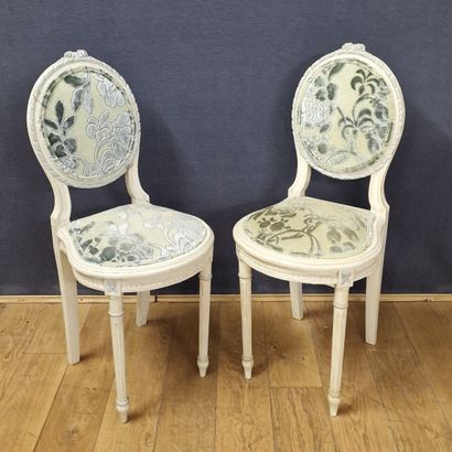 null PAIR OF SMALL "MUSICIAN" CHAIRS with flat medallion back, Louis XVI Style Circa...