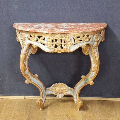 null LITTLE HALF-LUNE APPLIQUE CONSOLE in the Louis XV style - Circa 1950, in gilded...
