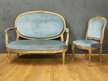 null Pair of Louis XV and Louis XVI style flat-back violonne chairs and flat-back...