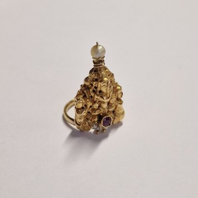 null BUDDHA RING - Probably Thailand - 20th Century in yellow gold 750 Millièmes...