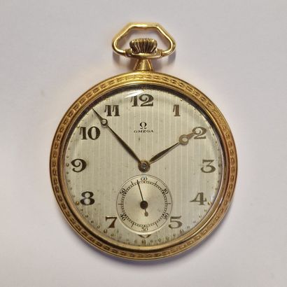 null OMEGA - POCKET WATCH Circa 1920 in yellow gold 750 Millièmes, silvered dial...