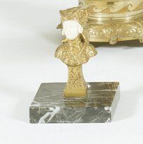 - E. Bernoud (XIXème -XXème) Buste Chryséléphantine - Haut : 14 cm