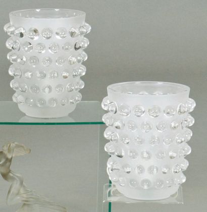 - Lalique - Paire de vases lumineux en verre blanc et patiné - Edition contemporaine...