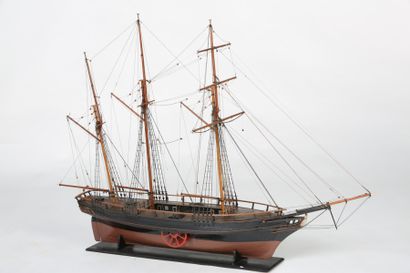 null MAQUETTE - Projet de bateau à roues, sous gréement dormant, bois peint noir...