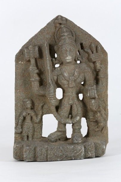 null Inde XIIème - XIIIème Siècle - Stèle en pierre sculptée représentant la Déesse...