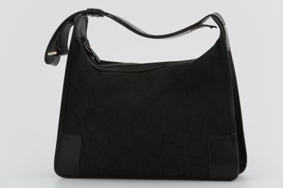 null GUCCI - SAC 31cm en toile enduite et cuir noir
Très bon état
Avec dust bag
...