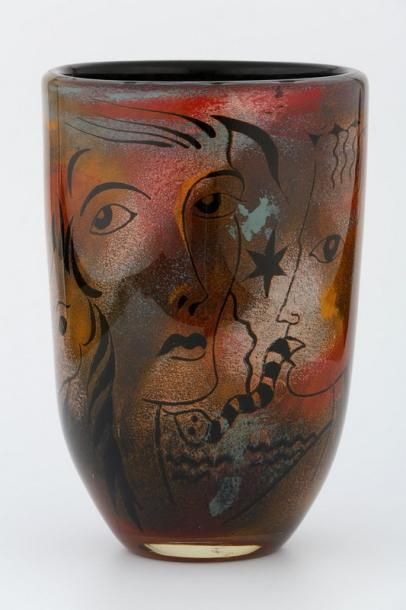 null 17 - Ada LOUMANI (né en 1959)

Vase figures 

Verre - Signé et daté 1995

H....