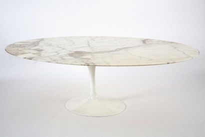 null SAARINEN (Designer) Edition Knoll

Table Tulipe

Fonte d'aluminium laquée et...