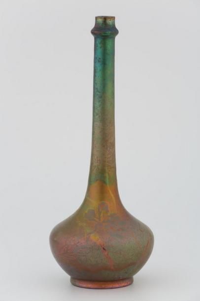 null AIRE - BELLE 

Vase tube 

Céramique irisée

Signé avec étiquette 

H. 34 c...