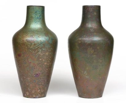 AIRE-BELLE Epoque Art Nouveau - Deux vases renflés - Céramique irisée (variantes...