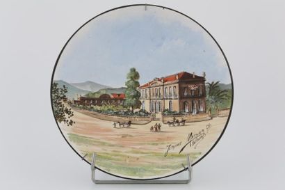 null Jean MASSIER Fils (1850-1916) 

Fabrique Massier à Vallauris

Assiette peinte...