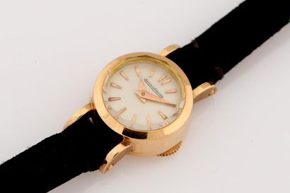 null JAEGER LECOULTRE VINTAGE - PETITE MONTRE BRACELET DE DAME

Boitier rond or 750...