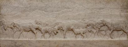 null Leonardo BISTOLFI (1859-1933)

Troupeau de brebis

Bas-relief en marbre blanc

Signé...