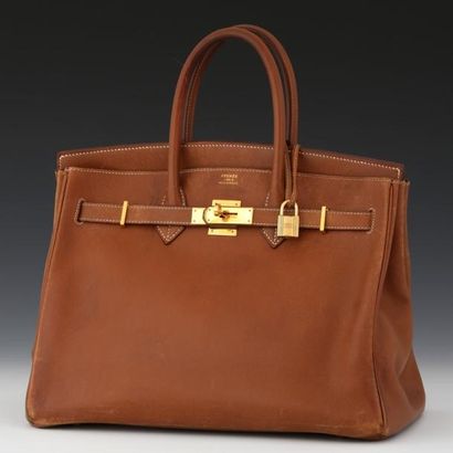 null HERMES Paris made in France année 1993

Sac "Birkin" 35 cm en cuir courchevel...