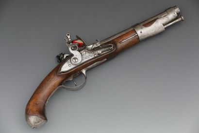 null PISTOLET D'ARCON Modèle 1763

Canon rond marqué 1763 sur la queue de culasse

Platine...